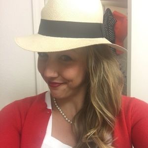 Meet your Posher, Elizabeth